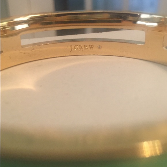 J Crew Bangle w/ clasp NWT - Picture 2 of 5